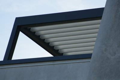 Je terras draait dit jaar om schaduw, niet om zon